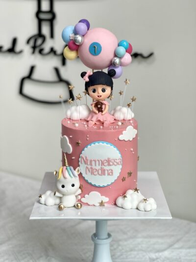 Nurmelissa Medina's Baby Girl and Unicorn Cake