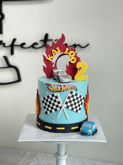 Kai Loo's Cars and Hot Wheels Cake