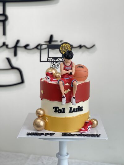Tol Luis's Basketball Cake