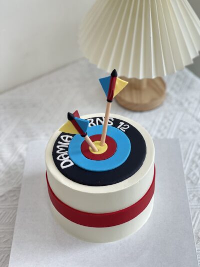 Damia's Archery Cake