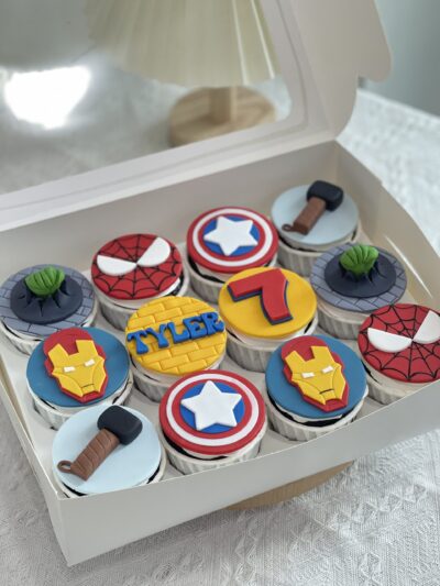 2D Avengers Cupcake