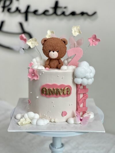 Anna's Bear with Ladder Cake
