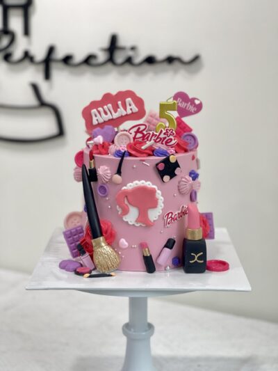 Aulia's MakeUp Barbie Cake