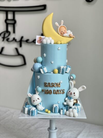 Eason's 2 Tier Rabbit Costume Baby on Moon Cake (Blue Tone)