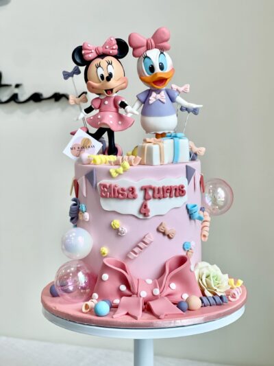 Elisa's Minnie & Daisy Cake
