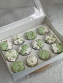 Green & White Aesthetic Cupcake