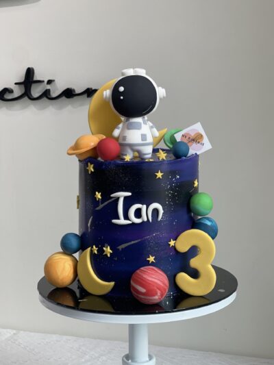 Ian's Astronaut on Space Cake