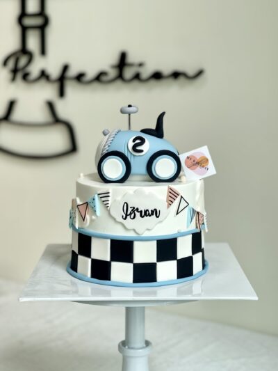 Izran's Car Cake